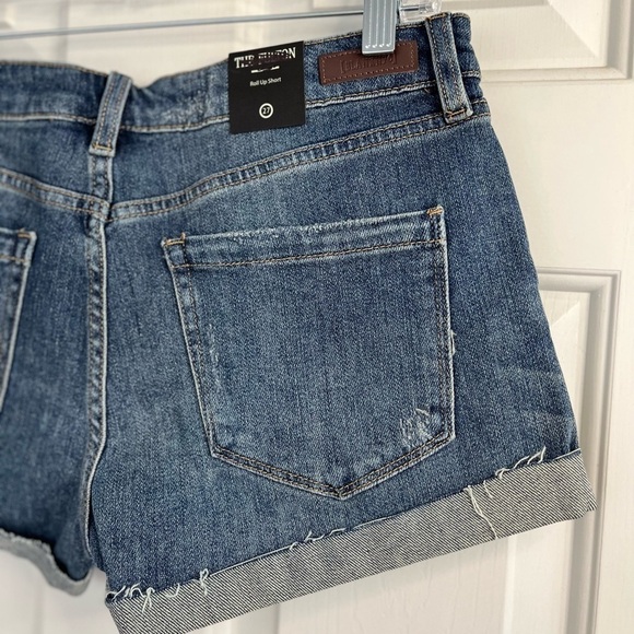 BLANK NYC The Fulton Distressed Roll Up Denim Jean Short NWT 27” - Picture 6 of 16